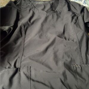 Women’s black Cherokee infinity scrub top